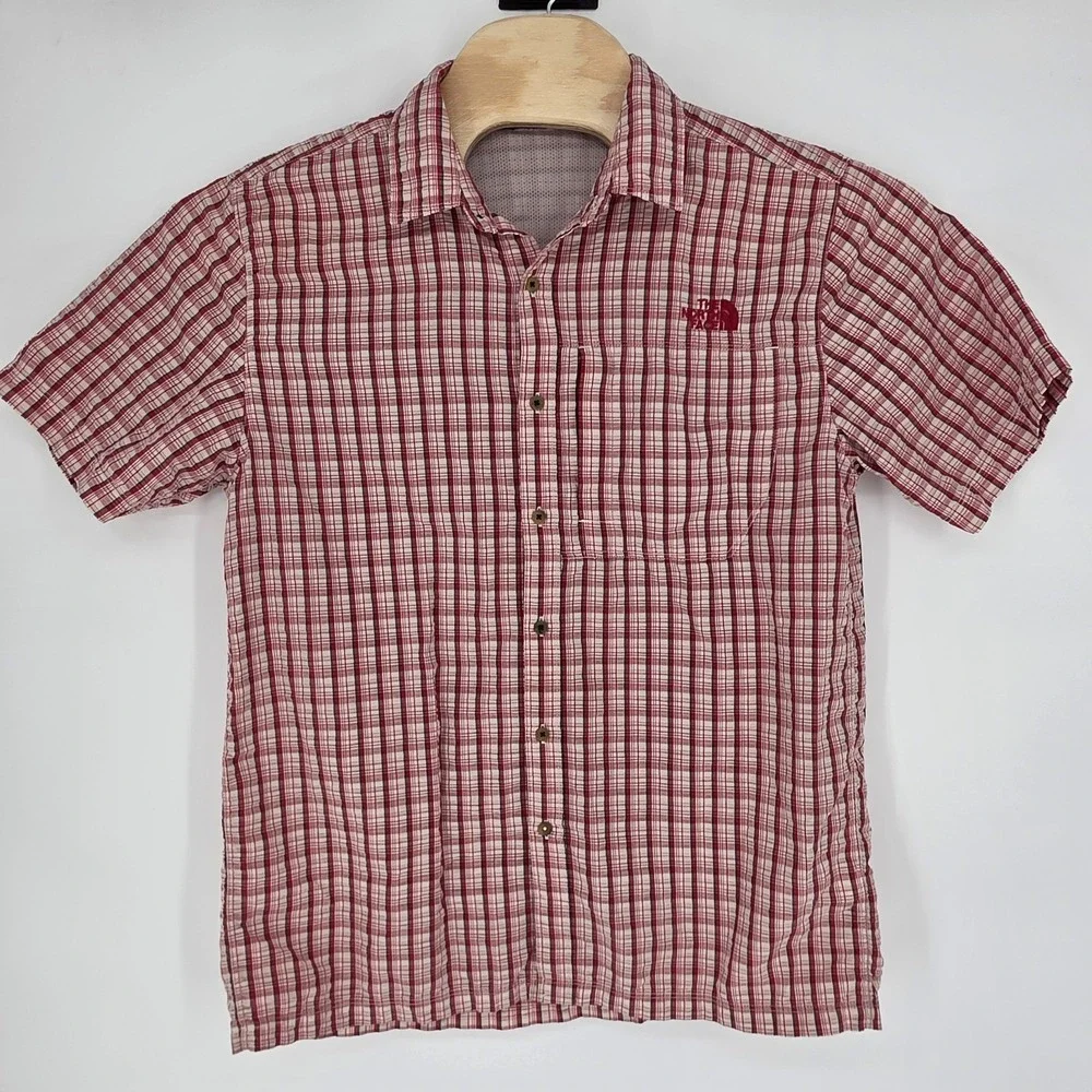 The North Face Shirt Mens Medium Short Sleeve Vented Fishing Hiking Button Up